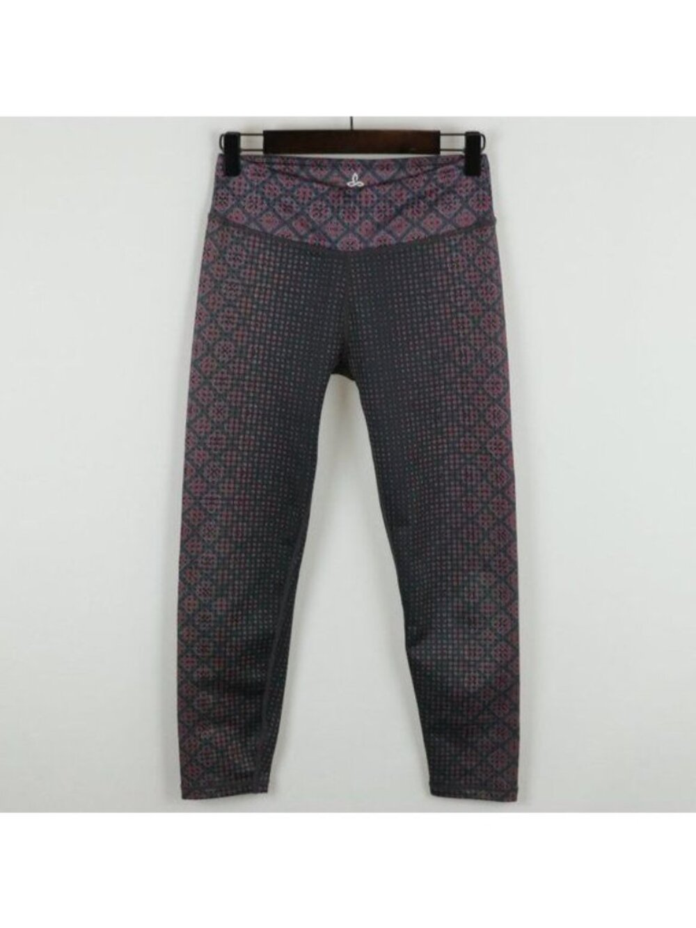 Prana Women's Small Red Gray Mid Rise Tight Fit Capri Activewear Leggings